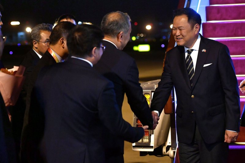 นายกรัฐมนตรี อนุทิน ชาญวีรกูล เดินทางถึงนครเซี่ยงไฮ้ และจะพบกับประธานาธิบดี สี จิ้นผิง ของจีนในวันศุกร์ระหว่างการเยือนจีน (ภาพ: ทำเนียบรัฐบาล)