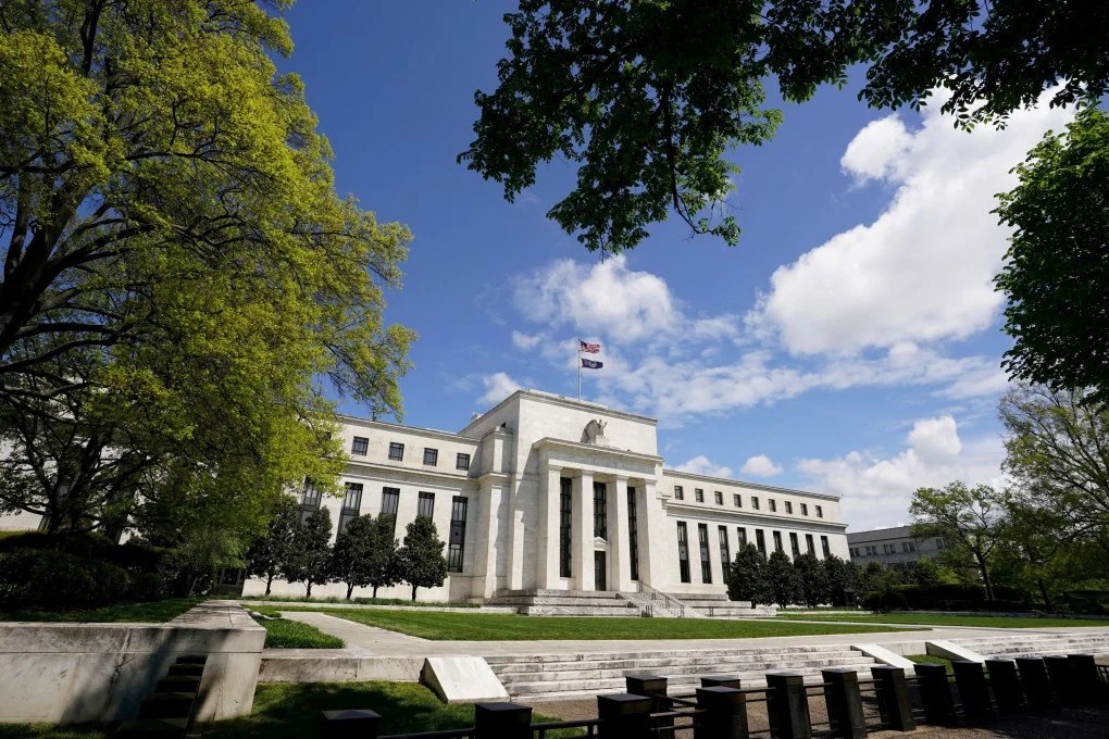 อาคารธนาคารกลางสหรัฐฯ ในกรุงวอชิงตัน เมื่อเดือนพฤษภาคม 2020 ภาพ: Reuters