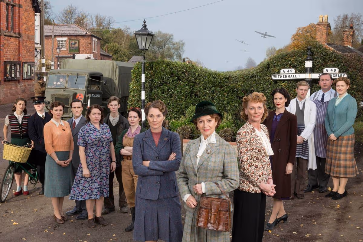 ภาพนิ่งจาก Home Fires