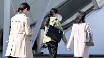 AI looms over Japan's near-record employment rate for new grads