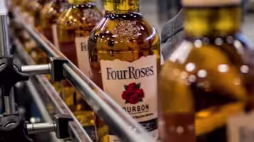 คิรินเตรียมขายเหล้าเบอร์เบิน Four Roses ให้กับผู้ผลิตไวน์ในสหรัฐฯ มูลค่าสูงสุด 775 ล้านเหรียญ