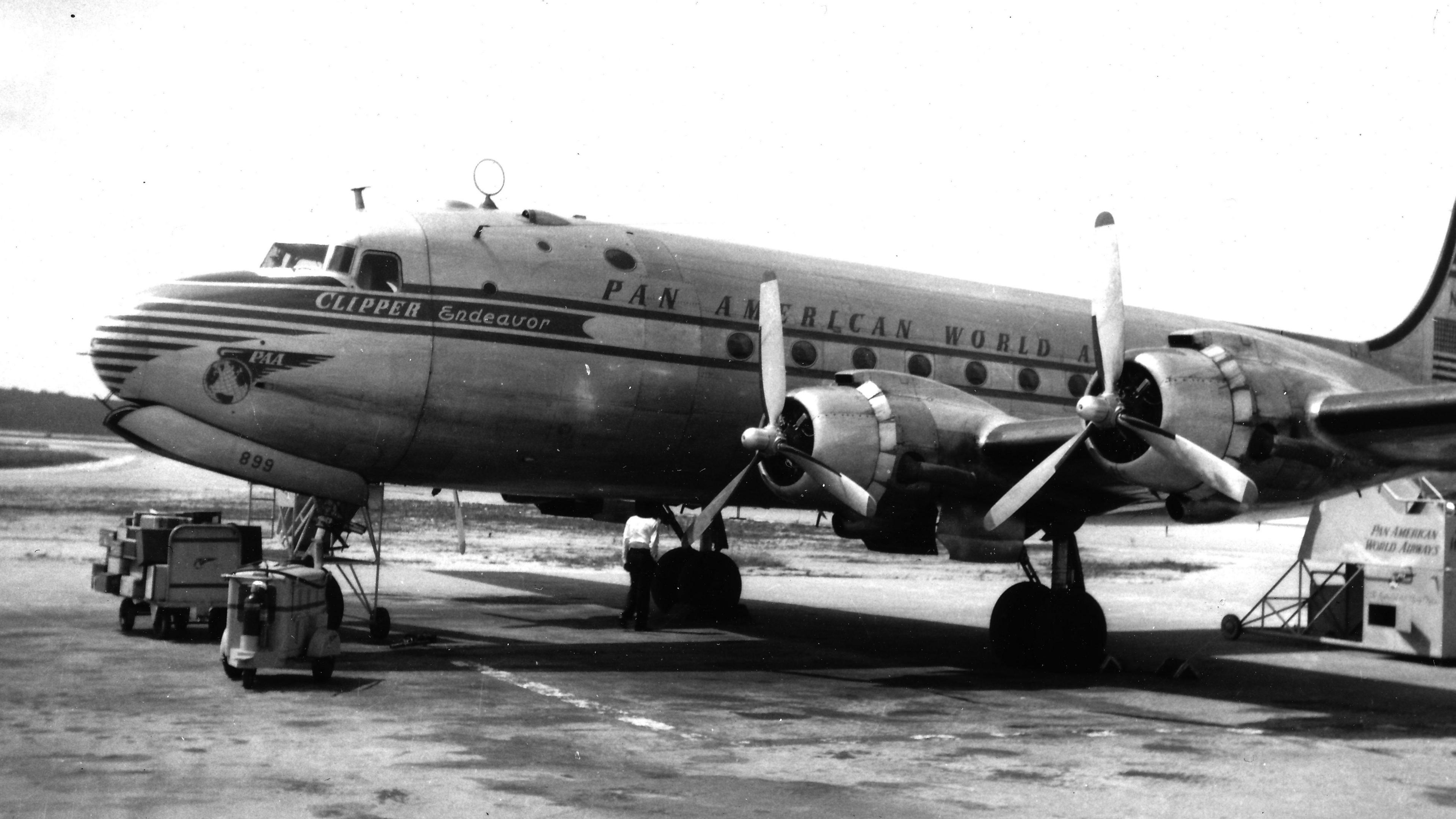 ภาพจากหอจดหมายเหตุของ Clipper Endeavor