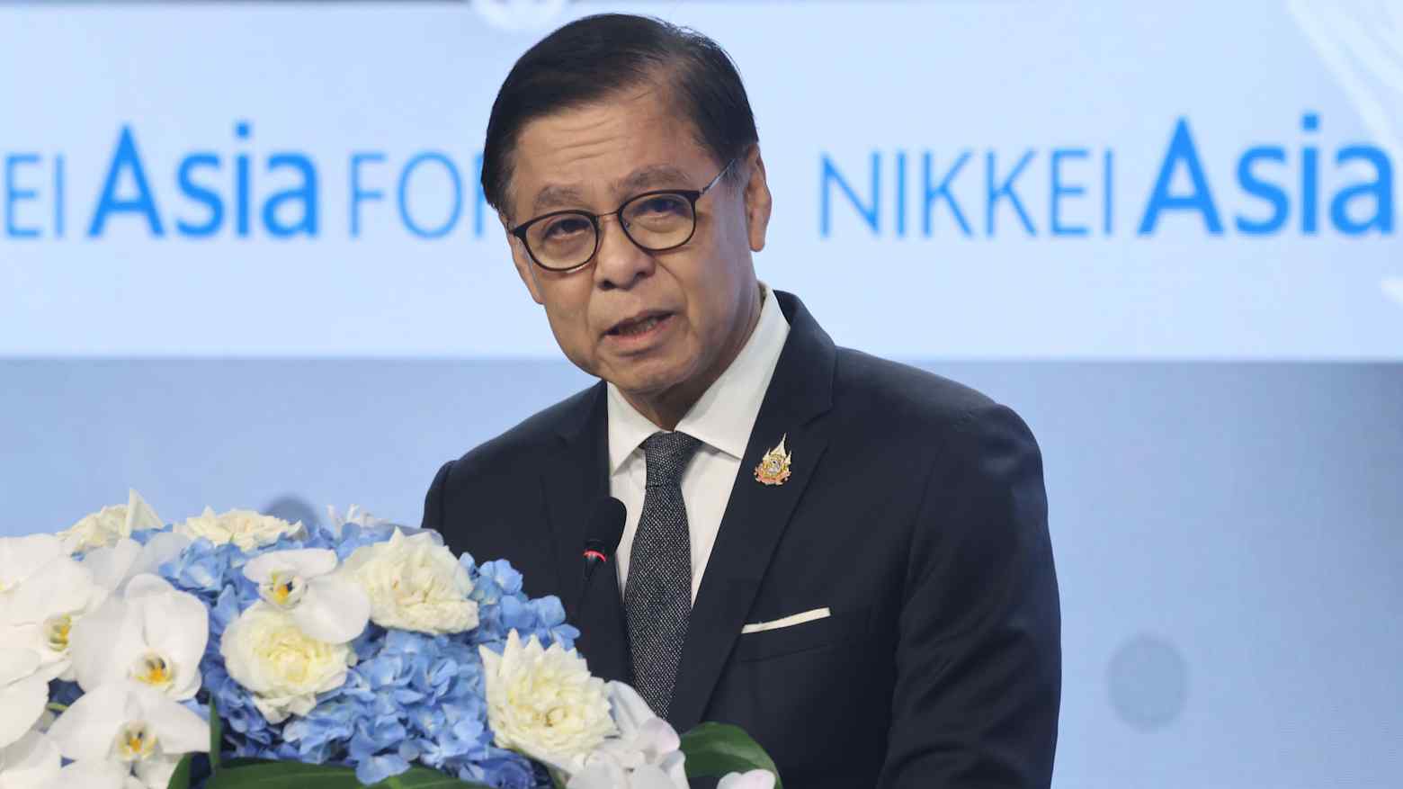 นายสีหศักดิ์ พวงเกตุแก้ว รองนายกรัฐมนตรีและรัฐมนตรีว่าการกระทรวงการต่างประเทศของไทย ในปี 2026