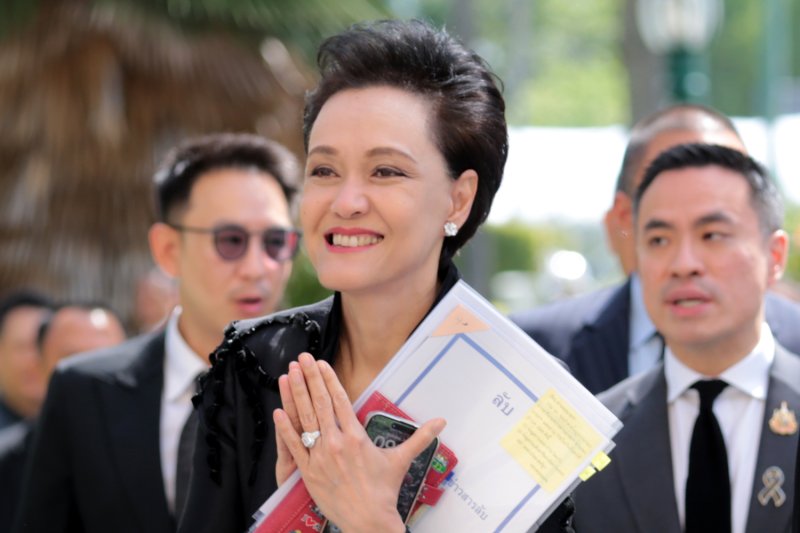 นางสุภาจี สุทธิพรรณ รัฐมนตรีว่าการกระทรวงพาณิชย์ของไทย