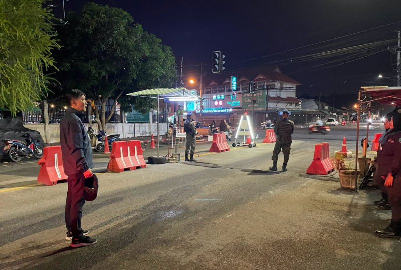 รองผู้ว่าฯ นราธิวาส ตรวจเยี่ยมด่านตรวจและความปลอดภัยหลังเหตุระเบิด