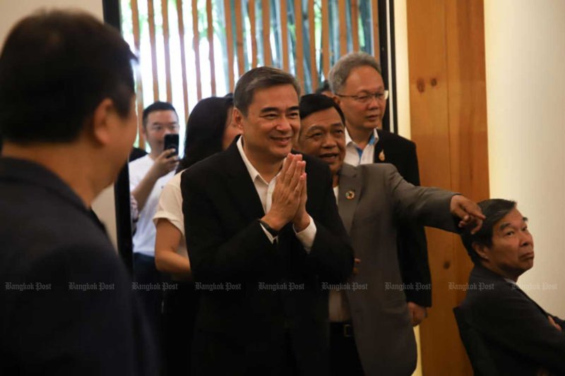 หัวหน้าพรรคประชาธิปัตย์ อภิสิทธิ์ เวชชาชีวะ