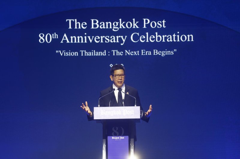 ภาพประกอบข่าว: รองนายกรัฐมนตรีและรัฐมนตรีว่าการกระทรวงการคลัง เอกนิติ นิติธันย์ประภาส เรียกร้องให้มีการลงทุนในโครงสร้างพื้นฐานขั้นพื้นฐานมากขึ้นในประเทศไทย โดยให้คำมั่นว่าจะแก้ไขปัญหารายได้และเปลี่ยนประเทศให้เป็นประเทศที่มีรายได้สูงภายใน 12 ปี