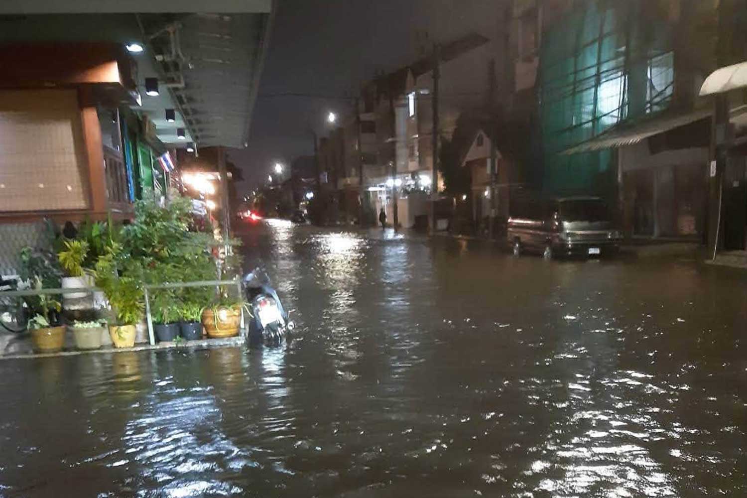 ถนนพัฒนาการ 65 (ภาพ: กทม.)