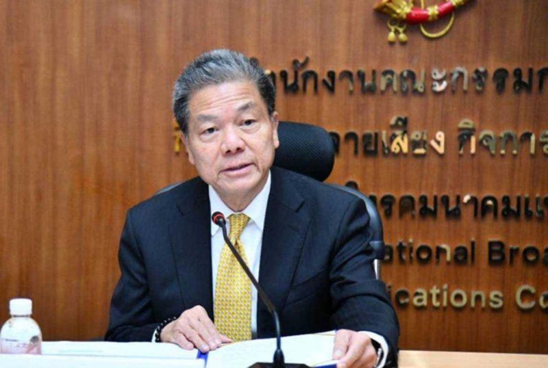 สาระ บุญญะไพศาลเจริญ ประธานคณะกรรมการกิจการกระจายเสียง กิจการโทรทัศน์ และกิจการโทรคมนาคมแห่งชาติ (กสทช.) เลื่อนการประชุมออกไปเป็นวันพฤหัสบดี (ภาพ: กสทช.)