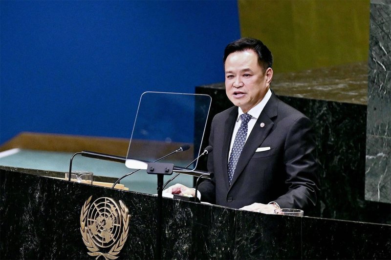 นายกรัฐมนตรี อนุทิน ชาญวีรกูล แถลงถ้อยแถลงระดับชาติของไทยภายใต้หัวข้อ "ฟื้นฟูความเชื่อมั่น, จัดการการเปลี่ยนแปลง: สหประชาชาติที่ส่งมอบให้ทุกคน" ในการประชุมสมัชชาใหญ่แห่งสหประชาชาติ สมัยที่ 81 ที่นครนิวยอร์ก เมื่อวันพฤหัสบดี (ภาพ: รัฐบาลไทย)