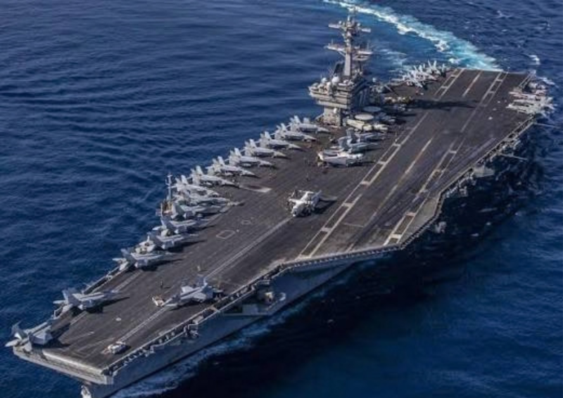 เรือบรรทุกเครื่องบิน USS George HW Bush (CVN-77) ออกเดินทางจากเมืองนอร์ฟอล์ก รัฐเวอร์จิเนีย เมื่อวันที่ 31 มีนาคม และถูกส่งไปประจำการในทะเลอาหรับเพื่อสนับสนุนปฏิบัติการระหว่างความขัดแย้งสหรัฐฯ-อิหร่าน.
