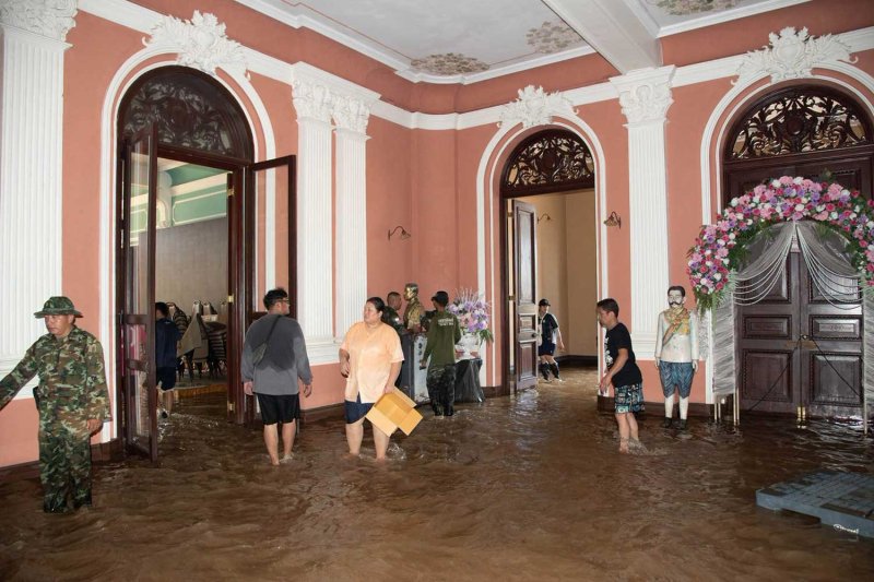 โรงพยาบาลเจ้าพระยาอภัยภูเบศร จังหวัดปราจีนบุรี ที่ถูกน้ำท่วมเมื่อวันอาทิตย์ ภาพ: โรงพยาบาลเจ้าพระยาอภัยภูเบศร