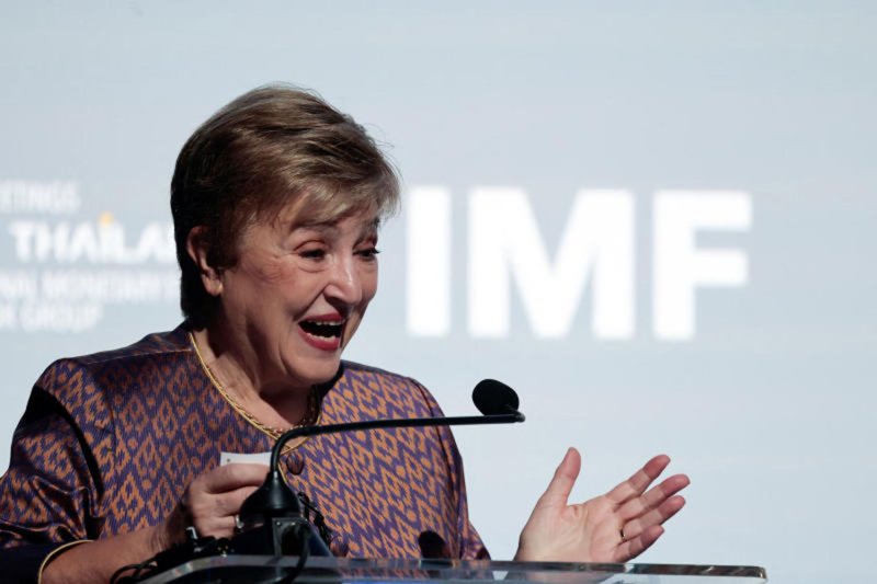 นางคริสตาลินา จอร์เจียวา ผู้อำนวยการ IMF กล่าวสุนทรพจน์ในการประชุม “อาเซียนในภูมิทัศน์โลกที่เปลี่ยนแปลง” ซึ่งเป็นส่วนหนึ่งของการประชุมประจำปี IMF-ธนาคารโลก 2026 ณ ศูนย์การประชุมแห่งชาติสิริกิติ์ กรุงเทพฯ เมื่อวันพุธ (ภาพ: Reuters)