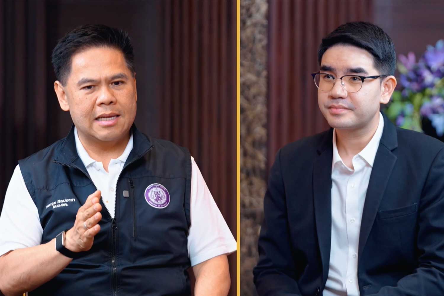 นายวราวุธ ศิลปอาชา รัฐมนตรีว่าการกระทรวงอุตสาหกรรม ในรายการโทรทัศน์ "คุยกับ ครม. อนุทิน" กับพิธีกรรายการเมื่อวันเสาร์ ภาพหน้าจอจากทำเนียบรัฐบาล