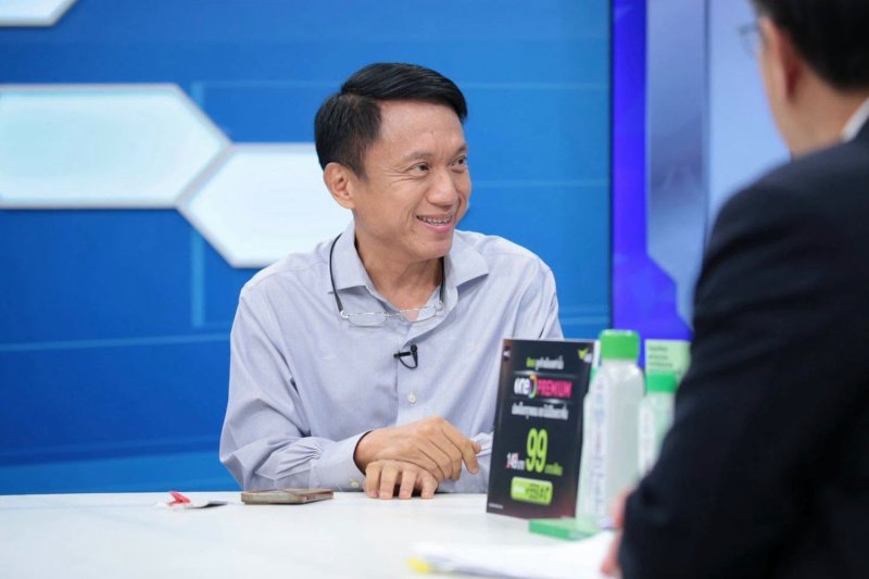 อดีต ส.ส. พรรคประชาธิปัตย์ นายศิริโชค โสภา ในรายการทอล์คโชว์ทางช่อง One31 เมื่อวันที่ 23 กันยายน