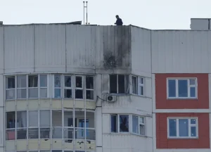 2023-05-30T064331Z_1381359157_RC2U81AUOG54_RTRMADP_3_UKRAINE-CRISIS-ATTACK-MOSCOW-1685430337