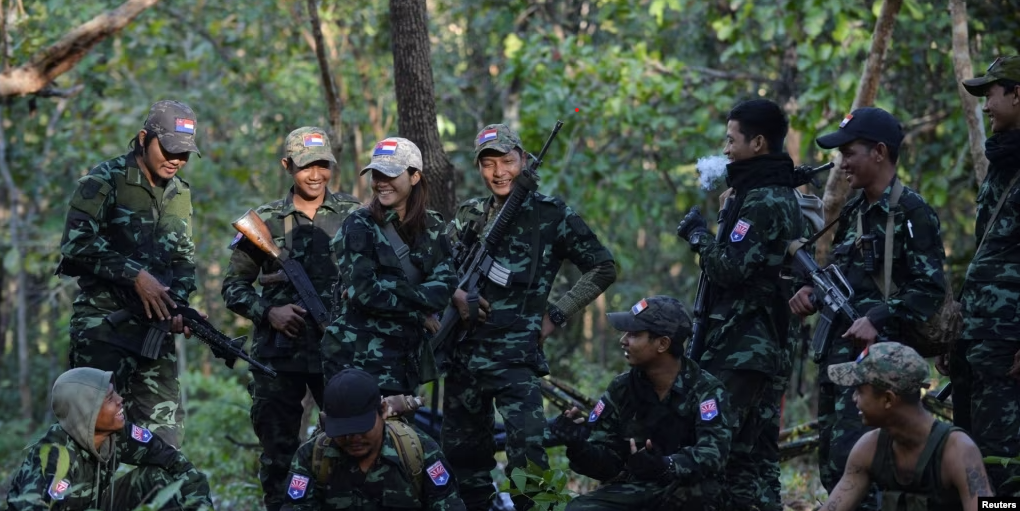 กองทัพเมียนมาพุ่งเป้าโจมตีพลเรือน-เรียกฝ่ายต้าน ‘พวกก่อการร้าย’ เพราะสู้กลับ