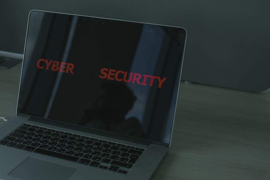critical-simplehelp-flaw-exploited-to-deploy-new-stealer-malware