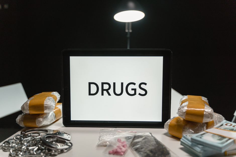 flight-attendant-knew-about-drugs