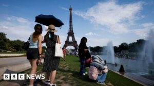 france-red-heat-alert-alcohol-ban-music-festival-1