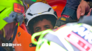 two-boys-rescued-venezuela-earthquake-rubble