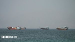 un-pauses-strait-of-hormuz-evacuation-plan-after-cargo-ship-attacked