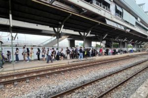 airport-rail-link-disruption-turntable-breakdown