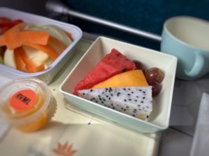 beyond-pretzels-top-airlines-food-drinks
