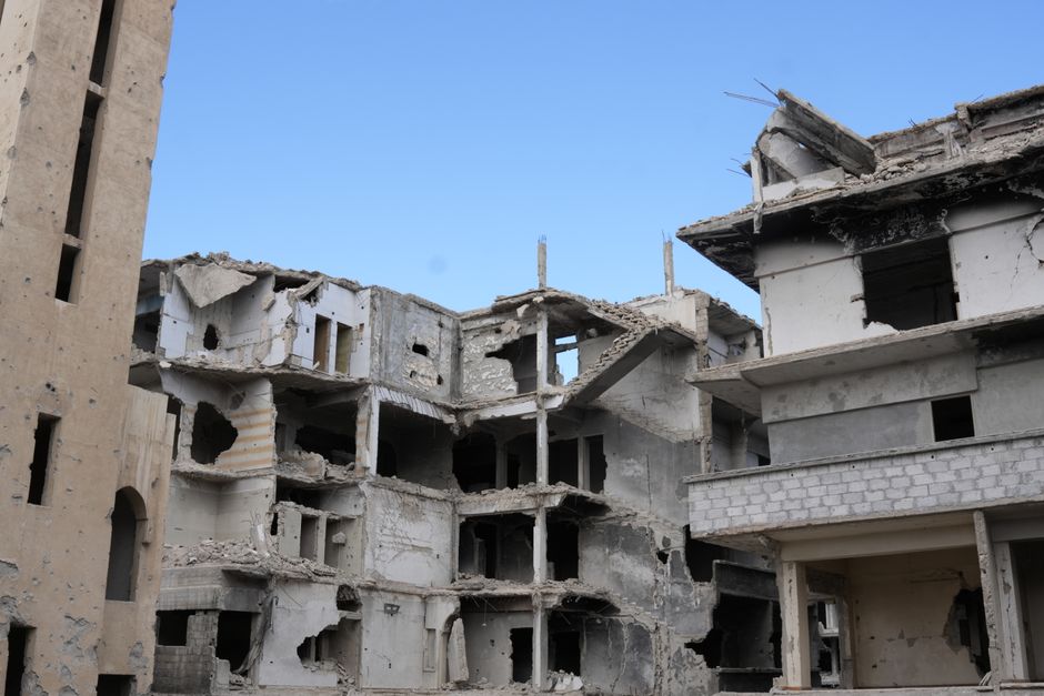 bomb-blast-damascus-cafe-kills-six