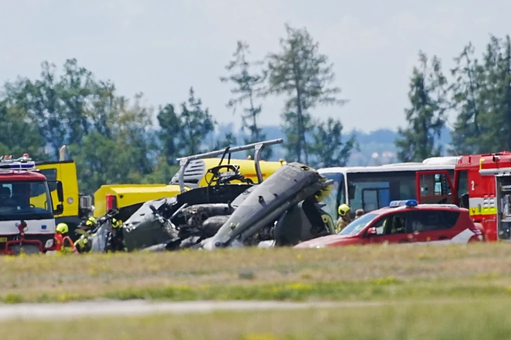 czech-army-helicopter-crash-1-dead-4-injured