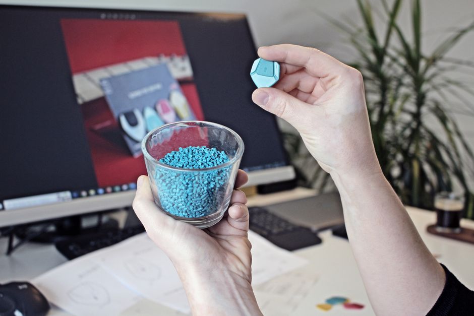 design-innovation-competition-plastic-fun-side