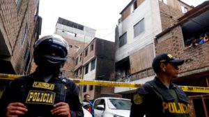 fire-kills-10-family-members-peru