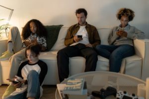 indonesia-social-media-ban-tests-families-digital-reality