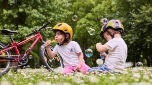 last-german-bike-helmet-maker-moves-production-to-china