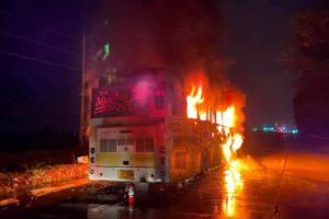 passengers-safe-bangkok-nan-bus-fire