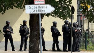 teenager-arrested-two-girls-injured-german-school-attack