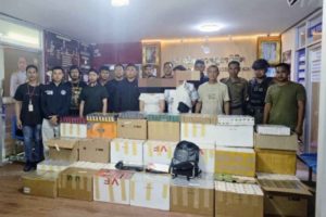 young-couple-arrested-selling-smuggled-cigarettes-phuket