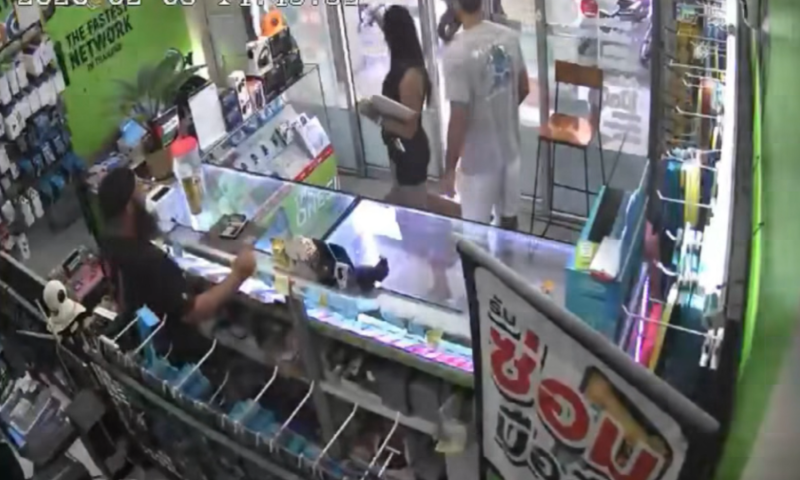ธงปาเลสไตน์ในร้านค้าภูเก็ตสร้างความไม่พอใจแก่นักท่องเที่ยวอิสราเอล
