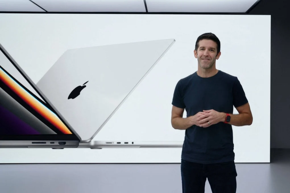 จอห์น เทอร์นัส ซีอีโอคนใหม่ Apple รับไม้ต่อทิม คุก หลัง 15 ปี