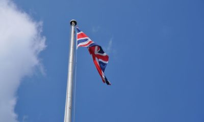 ฝรั่งเศส-สเปน เปิดไฟเขียวอังกฤษคืนสู่ EU หลัง ‘เบิร์นแฮม’ ชี้ช่อง