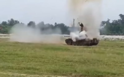 ภาพวินาทีระเบิดรถถัง Type 59 กองทัพบังกลาเทศ