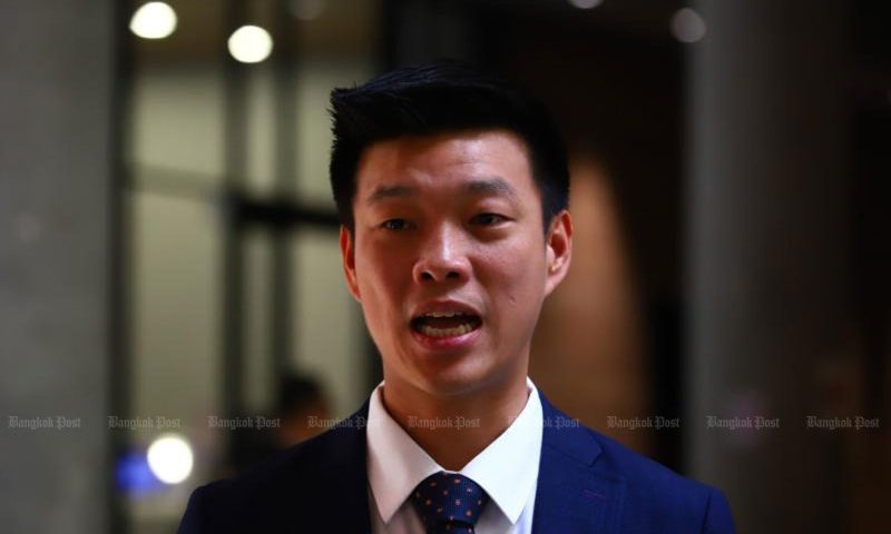หัวหน้าพรรค ปชป. ‘ณัฐพงษ์’ ปกป้อง ‘รักชนก’ กรณีสลิปปลอม